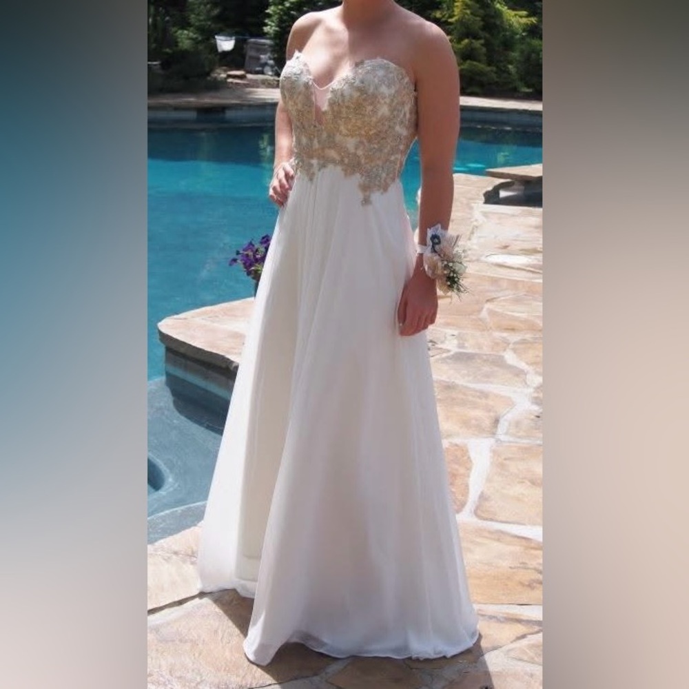 White formal dimitra designs dress (size 0)